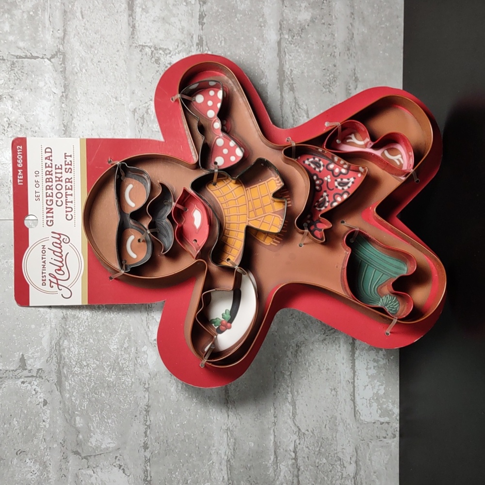 Destination Holiday Gingerbread Cookie Cutter Set